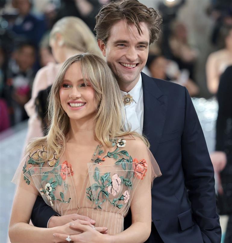 Robert Pattinson and Suki Waterhouse make their Met Gala couple debut