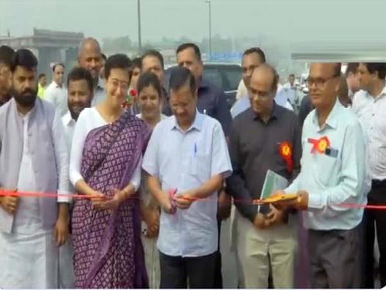 Delhi CM Kejriwal inaugurates Sarai Kale Khan flyover extension