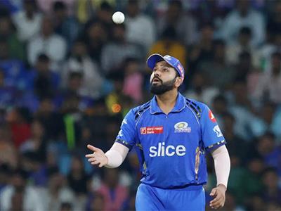 Skipper Rohit Sharma interacts with Rinku Singh after KKR star got snubbed from India's T20 WC squad