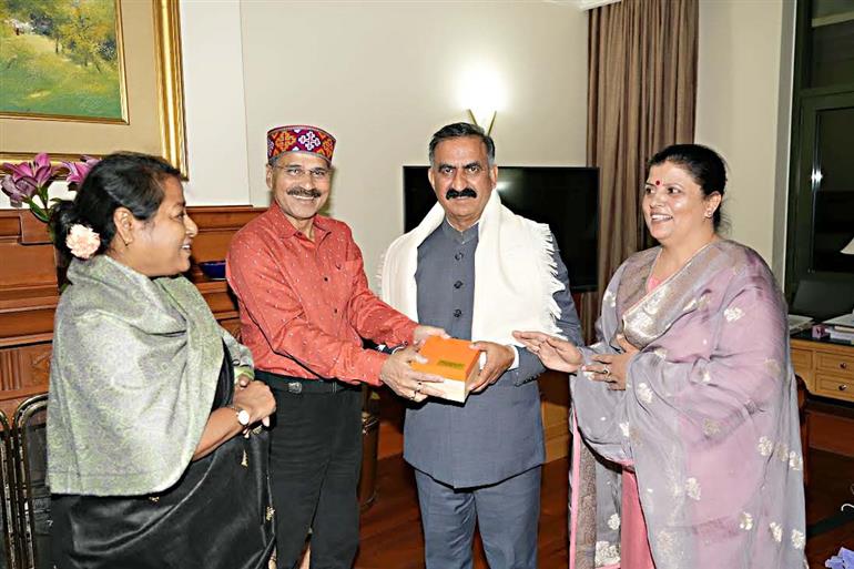 CM meets Public Accounts Committee of Parliament