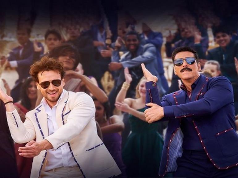 'Bade Miyan Chote Miyan' New track 'Mast Malang Jhoom' from Akshay