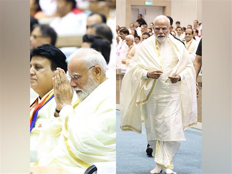PM Modi attends Navkar Mahamantra program barefoot in reverence, sits among  public