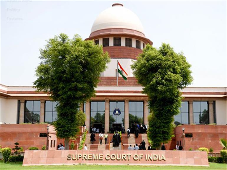 SC grants protection from arrest to two MP-journalists alleging police assault over report on illegal sand mining