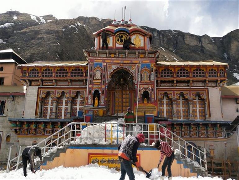 24-hour ban on Char Dham Yatra lifted