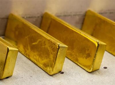 Gold rallies Rs 415 on global cues; silver zooms Rs 858