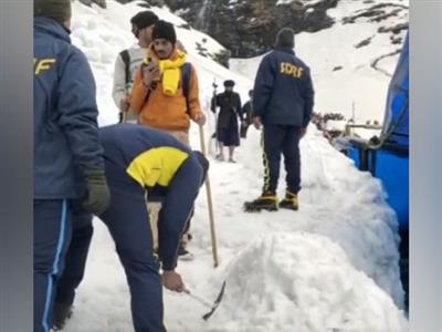 Uttarakhand: Hemkund Sahib Yatra resumes after 2-day halt due to snow