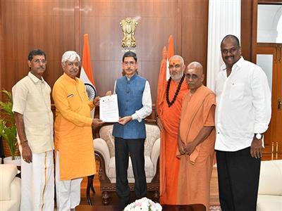 VHP delegation calls on TN Governor RN Ravi, expresses concern on Sanatana Dharma row