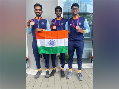 Anurag Thakur congratulates Indian men's, women's skating teams for bronze medal wins