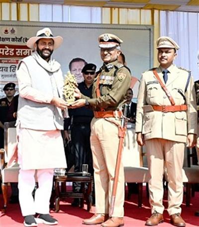 Jail Warders to get promotion to Head Warder after 18 Years of service, announces  CM