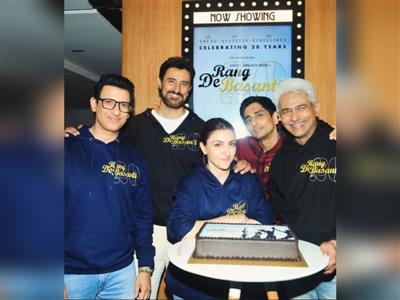 Kunal Kapoor calls Rang De Basanti 'still worth the theatre seat' even after 20 years