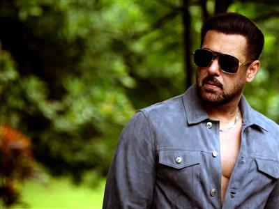 Salman Khan graces RSS centenary celebration with Hema Malini & Poonam Dhillon