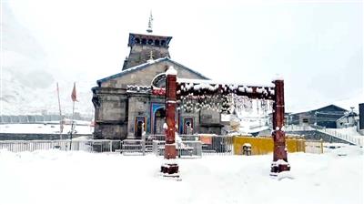 'Teams working diligently after snowfall': BKTC member confirms preparation for Char Dham Yatra underway