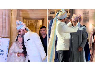 Vicky Kaushal welcomes baraatis at Shailesh Lodha's daughter Swara's wedding; videos go viral