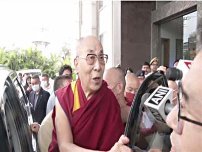 Dalai Lama arrives in Ladakh