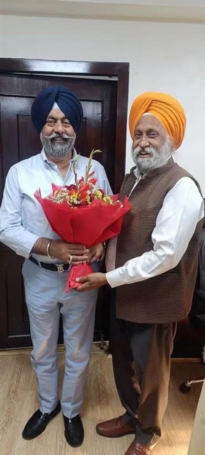 Harmeet Singh Kalka extends Birthday greetings to Atma Singh Lubana