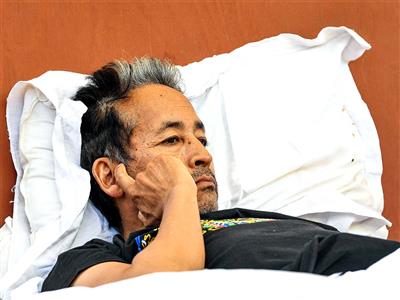 Sonam Wangchuk continues to refuse IV fluids, glucose despite medical advice; doctors monitoring low blood sugar