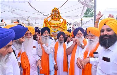 Miri-Piri Khalsa March Marks Guru Hargobind Sahib’s Legacy in Amritsar