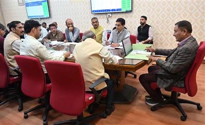 Horticulture Minister reviews progress of HPSHIVA Project