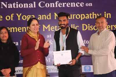 Govt. College of Yoga Education and Health, Chandigarh clinches Overall Trophy (Women) Education in P.U. Annual Athletic Meet